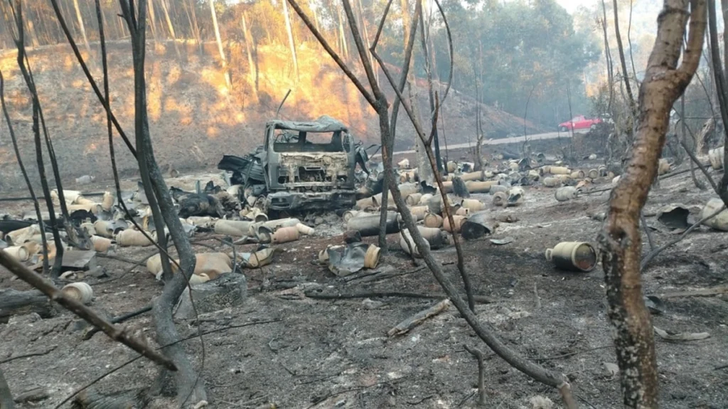 Gas Truck Explosion Forces Closure of R71, Sparks Wildfires in Magoebaskloof