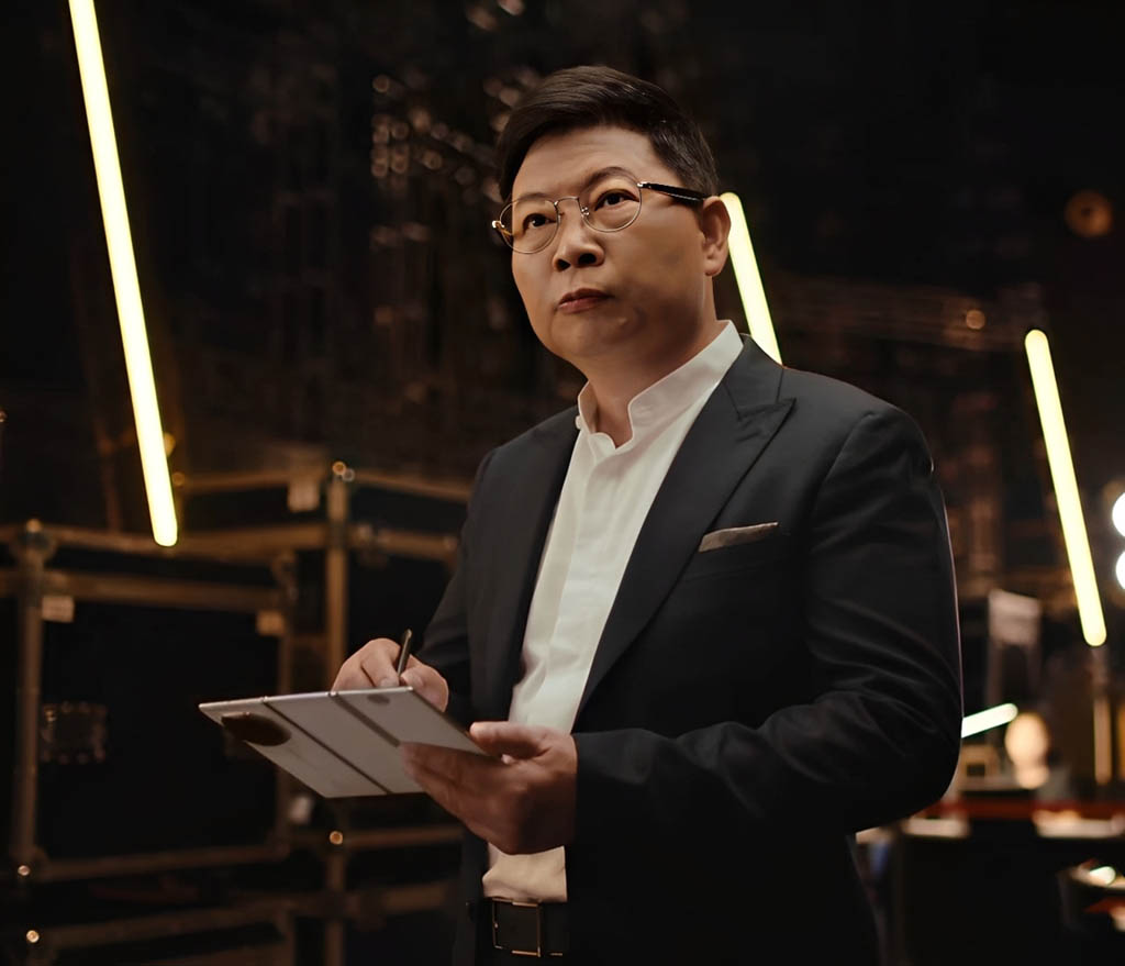You Won’t Believe Your Eyes: Huawei Boss Teases Jaw-Dropping White Tri-Fold Phone!