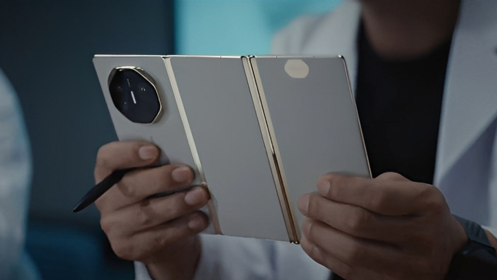 Unveiling the Huawei Mate X: A Foldable Marvel You Can’t Miss!