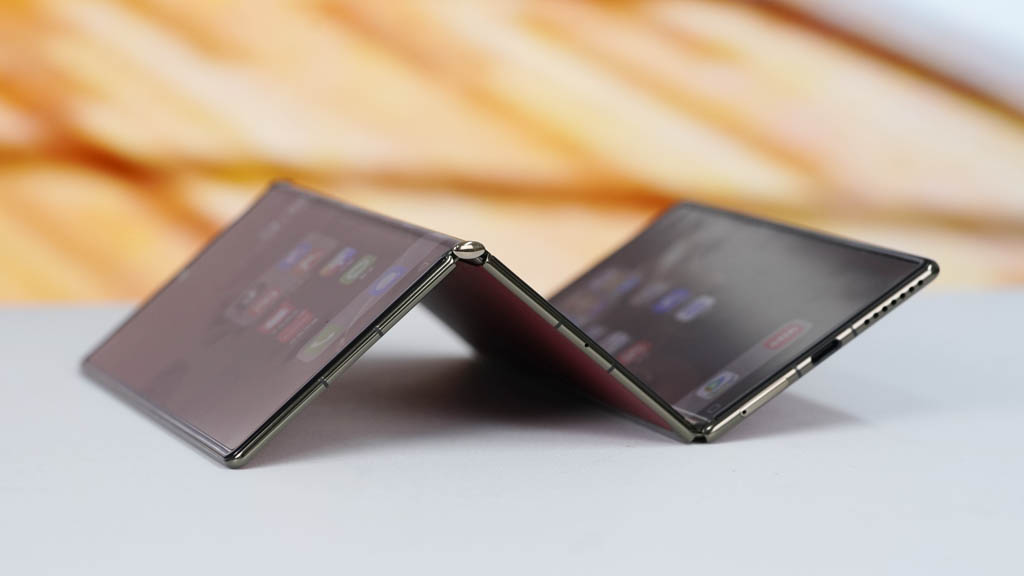 Is Apple About to Join the Foldable Frenzy? Exciting Launch Rumors Surface!