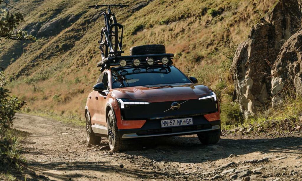 Breaking Barriers: The Volvo EX30 Cross Country Pioneers the Sani Pass in Electric Glory