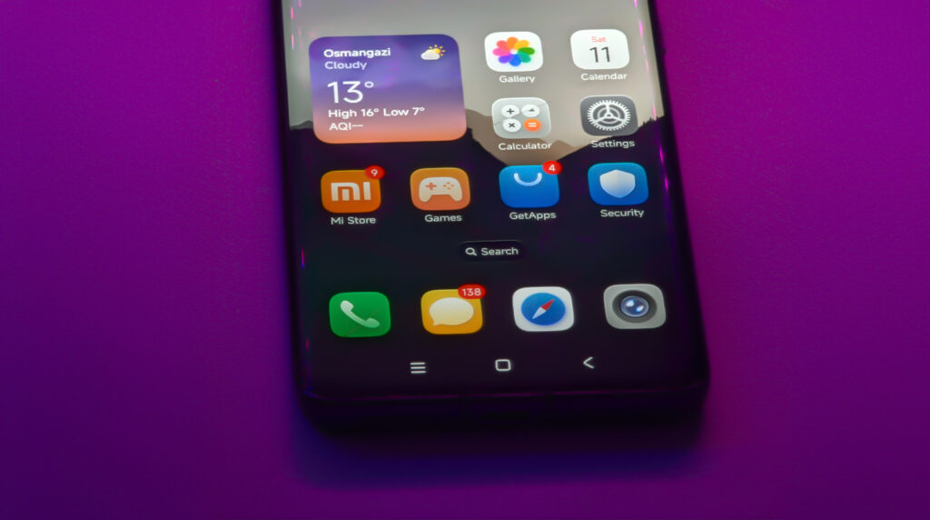 Tired of the Same Old Xiaomi Look? Discover This Vibrant New Theme!