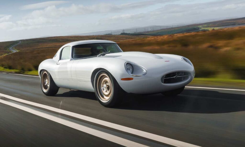 Reviving Legends: How the Eagle Lightweight GTR Became the Retro Racing Rocket That Ignited a Thousand Hearts